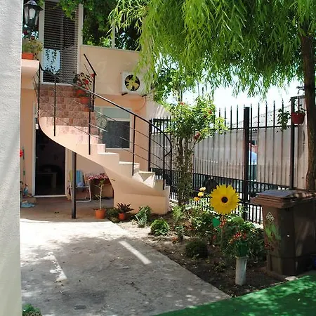 Casa Claudia 홈스테이 *